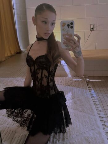 🔥 Ariana grande leaked private photo uncensored full