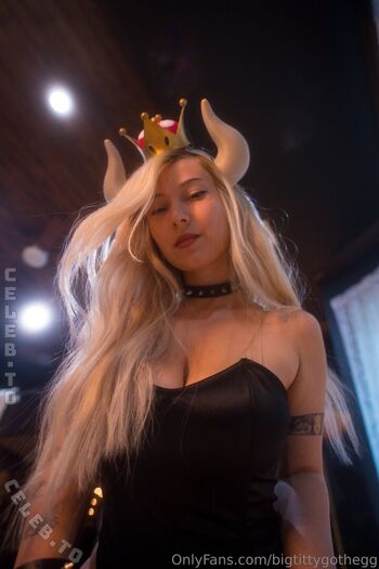 🔥 Bigtittygothegg  page leaked private photo uncensored full