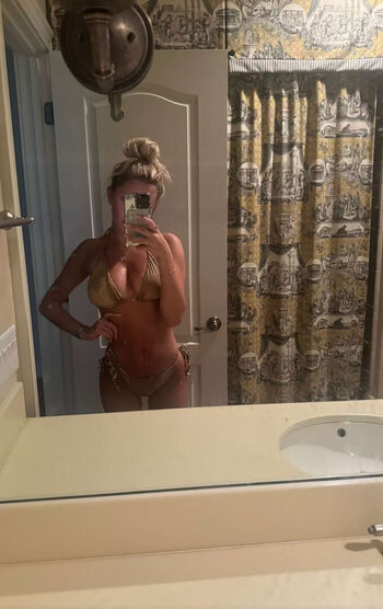 🔥 Breckie hill leaked private photo uncensored full
