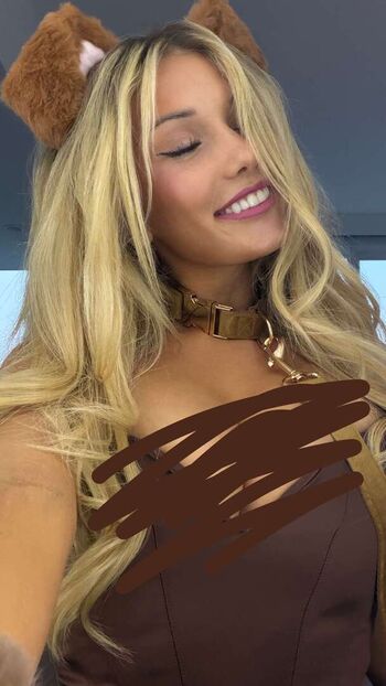 🔥 Breckie hill leaked private photo uncensored full
