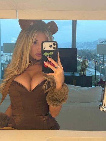 🔥 Breckie hill leaked private photo uncensored full