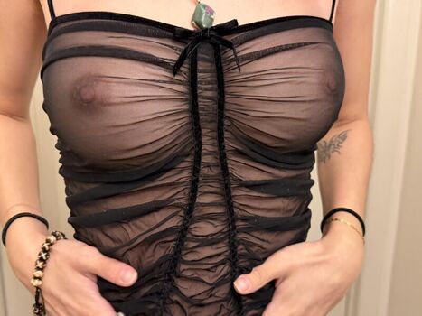 🔥 Chanellovescox leaked private photo uncensored full