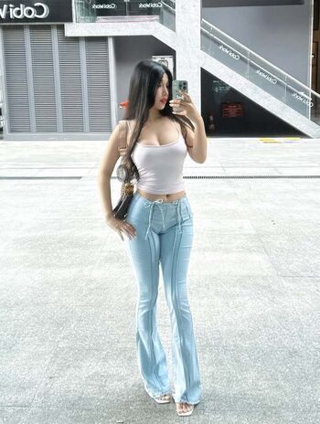 🔥 Duyenn hipp  page leaked private photo uncensored full