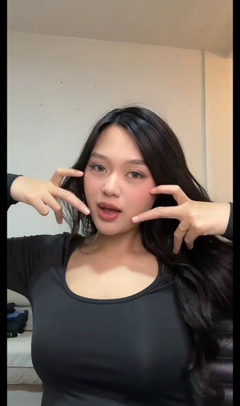 🔥 Ellesyanamira page leaked private photo uncensored full