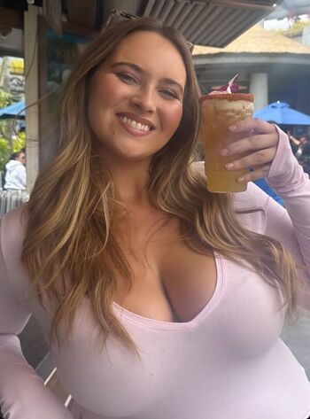 🔥 Erinmhk page leaked private photo uncensored full
