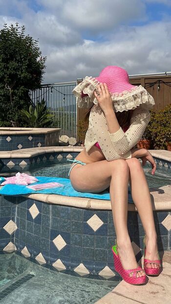 🔥 Ester dobrik page leaked private photo uncensored full