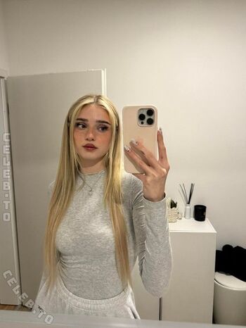 🔥 Honeypuu  page leaked private photo uncensored full