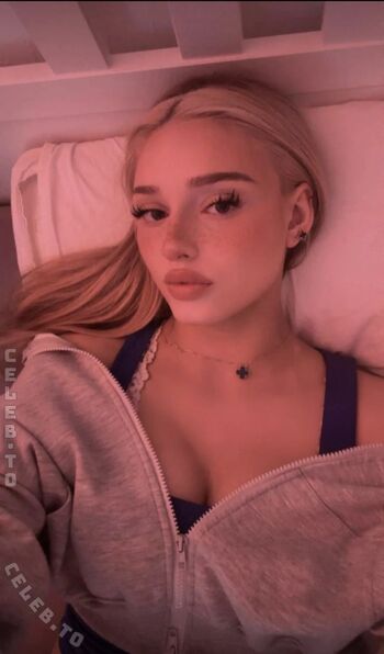 🔥 Honeypuu leaked private photo uncensored full