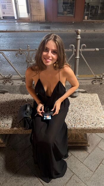 🔥 Itssluciaf page leaked private photo uncensored full