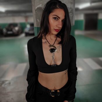 Jenny Sixx