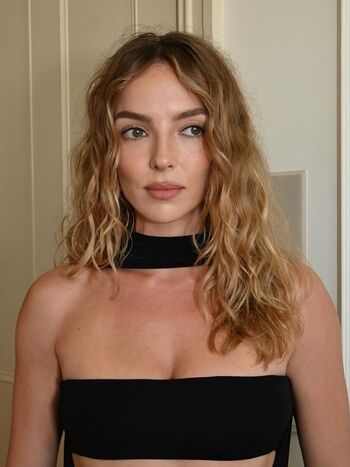 🔥 Jodie comer leaked private photo uncensored full