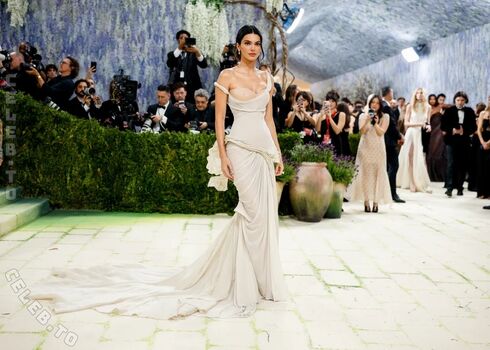 🔥 Kendall jenner  page leaked private photo uncensored full
