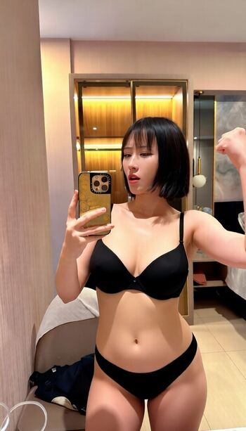 🔥 Larissa rochefort page leaked private photo uncensored full