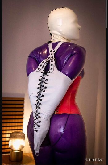 🔥 Latex fetish leaked private photo uncensored full
