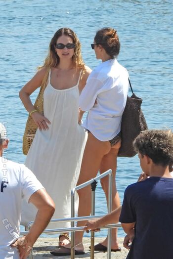 🔥 Lily james leaked private photo uncensored full