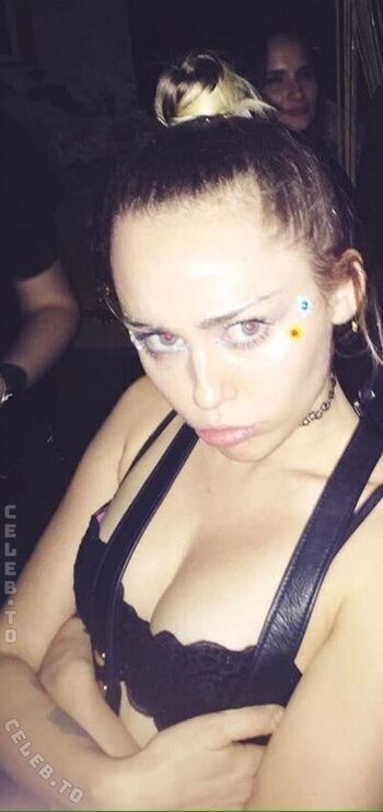 🔥 Miley cyrus page leaked private photo uncensored full