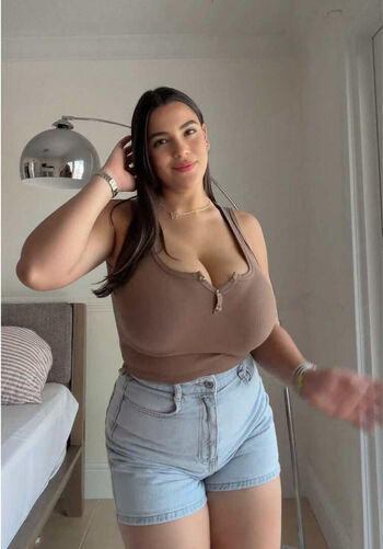 Full leaked Shellda/ private onlyfans photo