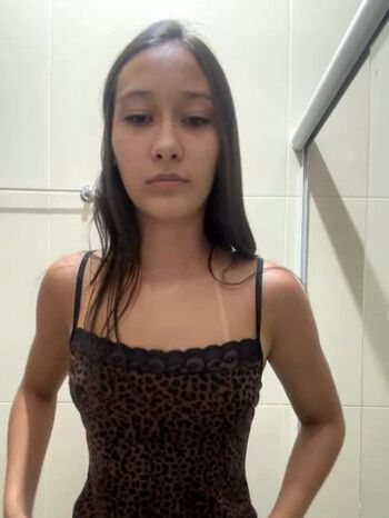 🔥 Novinhas com peitos pequenos page leaked private photo uncensored full