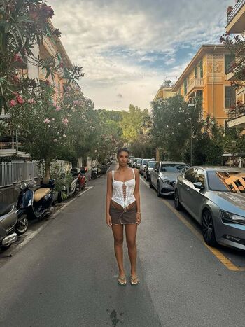 🔥 Sevdaliza page leaked private photo uncensored full
