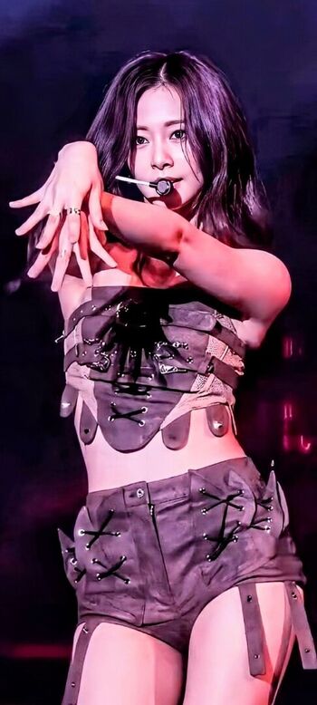 🔥 Tzuyu page leaked private photo uncensored full