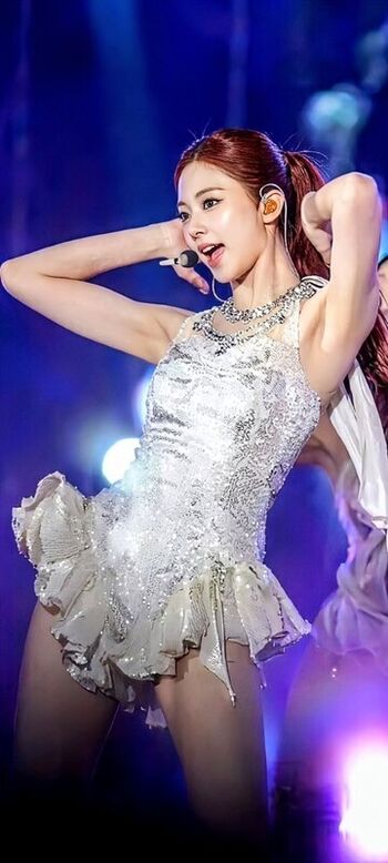 🔥 Tzuyu leaked private photo uncensored full