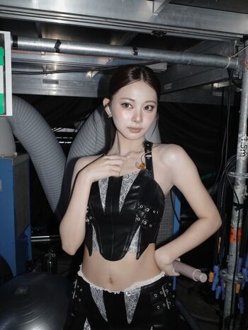 🔥 Tzuyu leaked private photo uncensored full