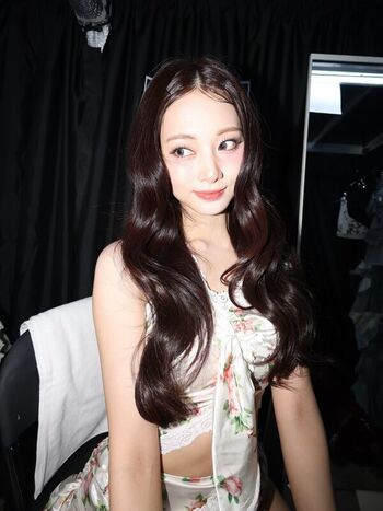🔥 Tzuyu leaked private photo uncensored full