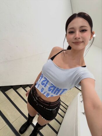 🔥 Tzuyu leaked private photo uncensored full